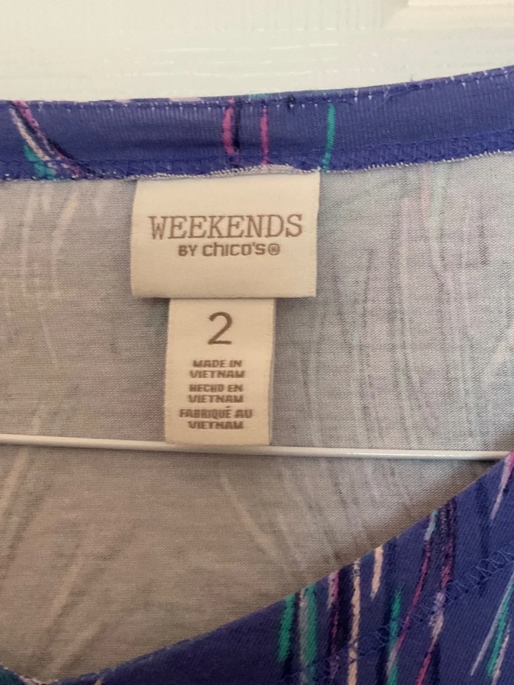 Ladies “Weekends By Chicos” long sleeve, V-Neck top.  Size 2. V. Good Condition! - Picture 2 of 7